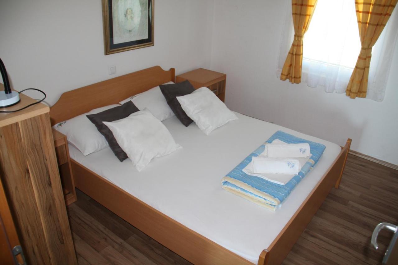 Appartement Vila Filipasic à Vir Extérieur photo