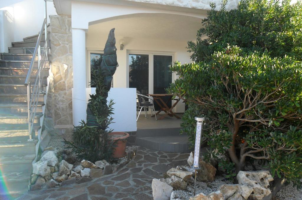 Appartement Vila Filipasic à Vir Extérieur photo