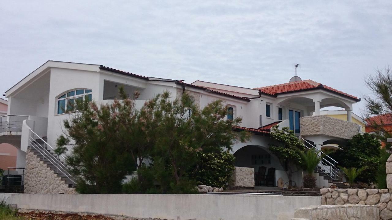 Appartement Vila Filipasic à Vir Extérieur photo