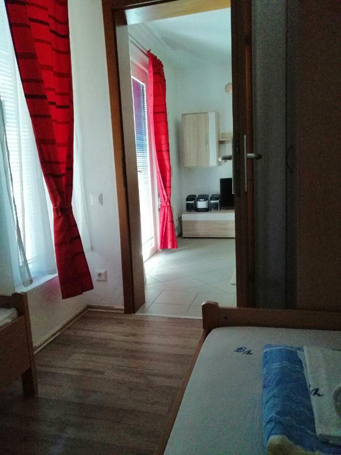 Appartement Vila Filipasic à Vir Extérieur photo